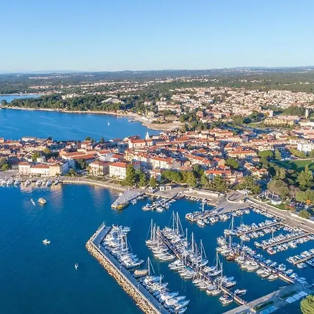 Claudeta With Sea View * Poreč